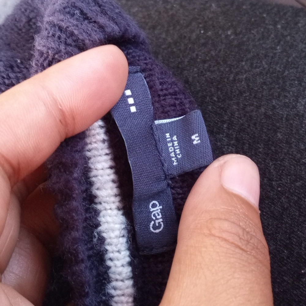 Sweater - Picture 2 of 2
